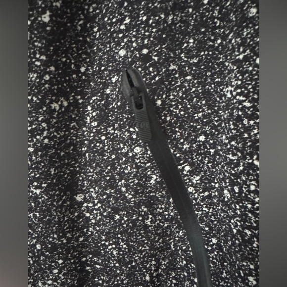 Lululemon Here To Move Jacket in Luminesce Splatter White Black - Picture 6 of 10